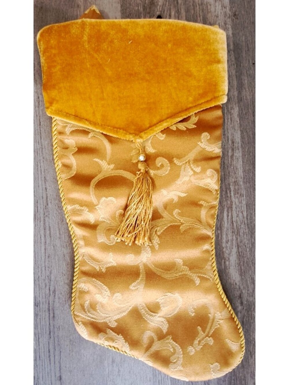 Supree Creations Gold Jacquard Christmas Stocking Tassel Velvet Cuff Braid Trim